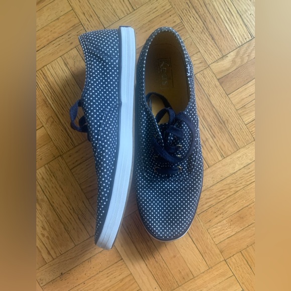 Keds Navy Blue Polka Dot Sneakers Size 8 - Picture 3 of 5